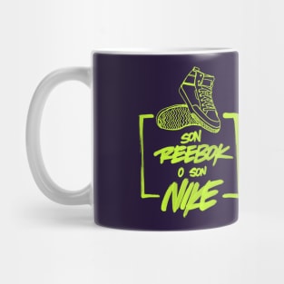 Son reebok o son nike? v2 Mug